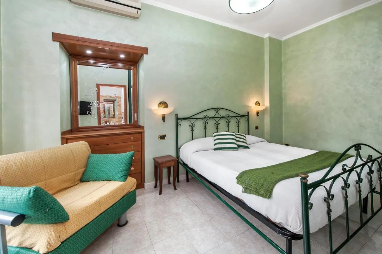 Charming Roma Apartment With 3 Bedrooms