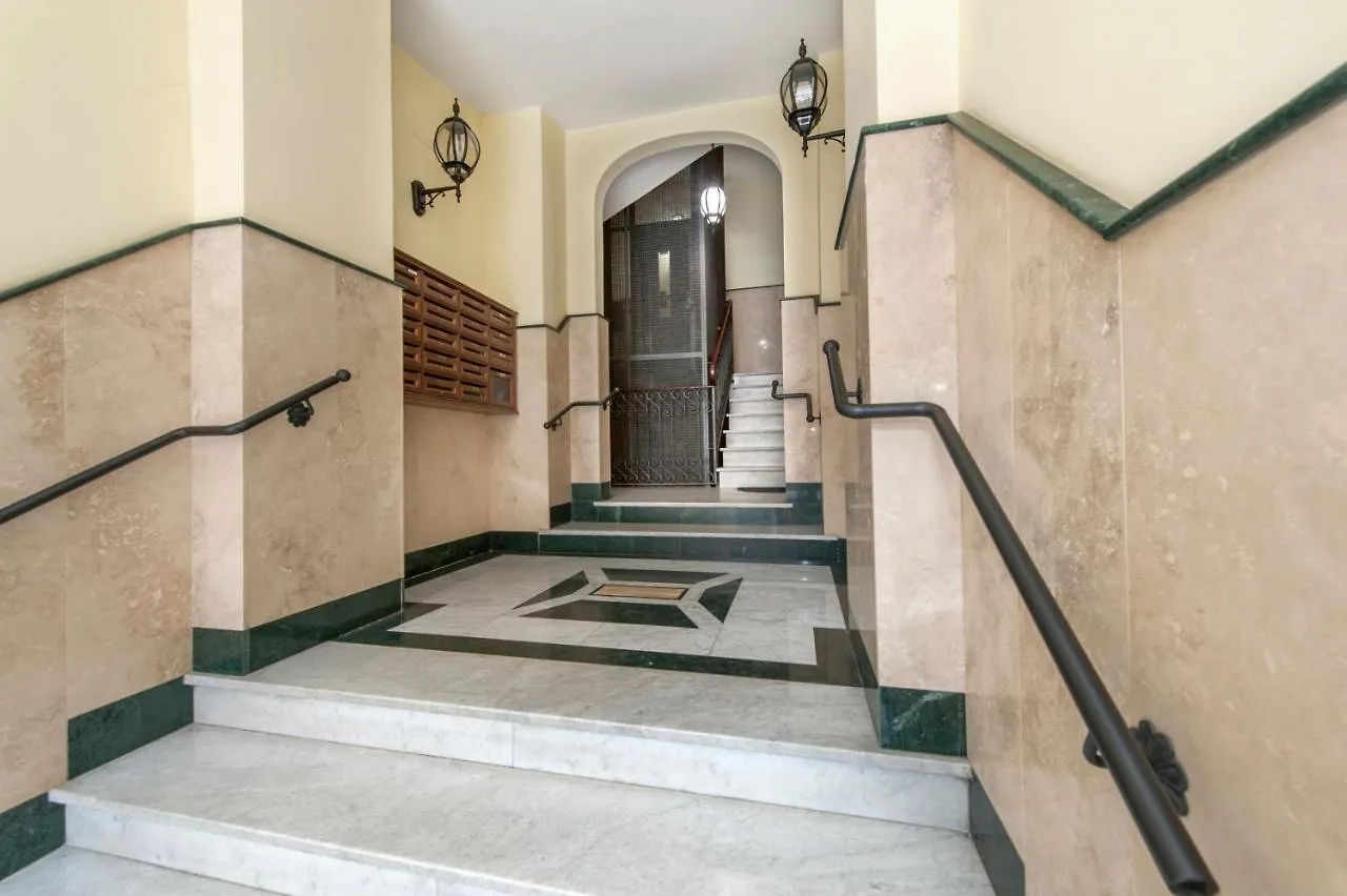 Charming Roma Apartment With 3 Bedrooms