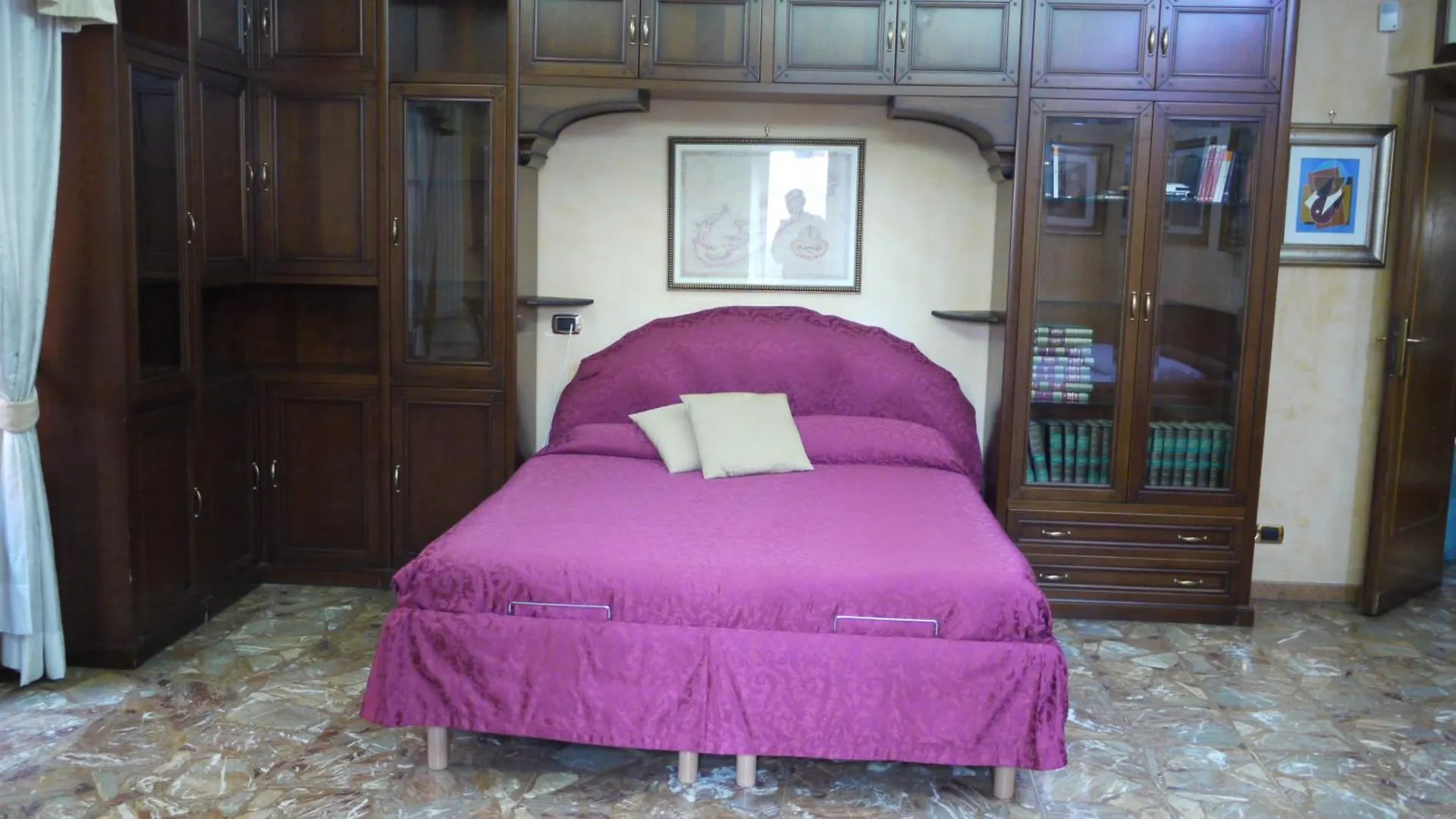 Charming Roma Apartment With 3 Bedrooms 0*, Rome Italy
