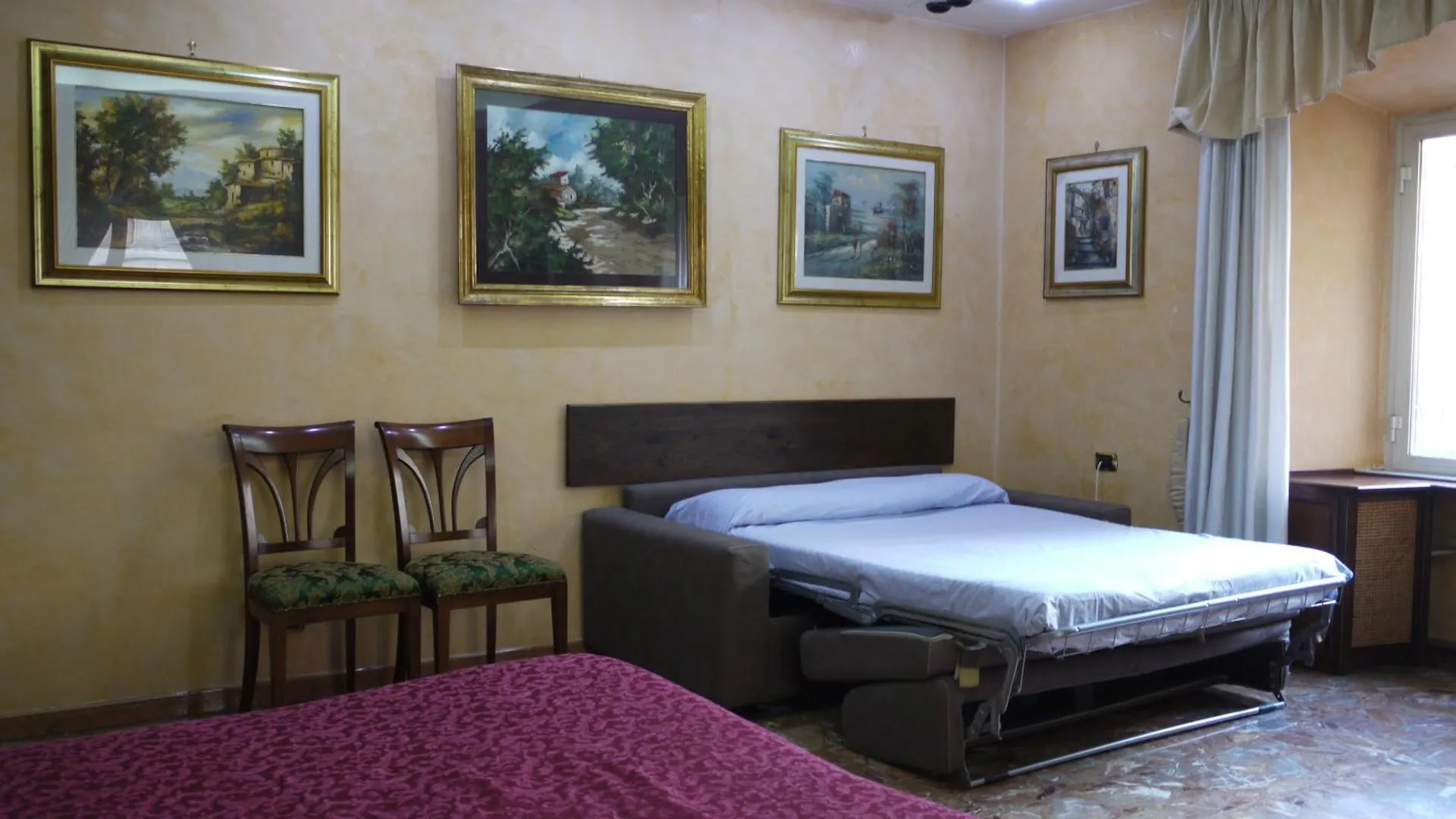 Charming Roma Apartment With 3 Bedrooms  Rome